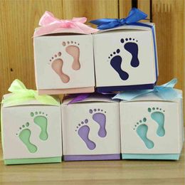 Cute Baby Footprints Hollow Candy Boxes Full Moon Wedding Favours Gifts Box Birthday Baby Shower Gifts Kraft Packaging Gift Box Y220106