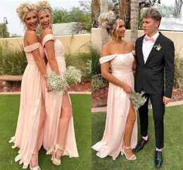 Pink Off the Shoulder Bridesmaid Dresses Sexy Side Slit Chiffon A Line Beach Wedding Guest Party Dress Pleats Maid Of Honor Gowns V47