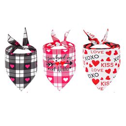 Valentine's Day Dog Bandanas, Triangle Heart Love Bibs Scarf, Valentine Adjustable Neckerchief, Washable Kerchief for Dogs Cats JK2101XB