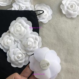 Camélia de cor branca DIY Parte 8X8CM autoadesiva flor de camélia em bolsa ou cartão para embalagem C boutique