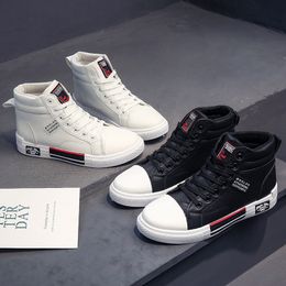 Spring New Men's Mid-top Sneakers Fashion Causal White Black Shoes Lace Up Student Shoes
