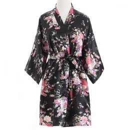 Women's Sleepwear Wholesale- Plus Size Fashion Ladies Summer Mini Kimono Short Robe Bath Gown Black Chinese Women Rayon Yukata Nightgown Pij