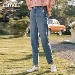 INMAN Autumn New Arrival Cotton Cute Animal Embroidered Washed Hong Kong style Skinny Leg Jeans 201029