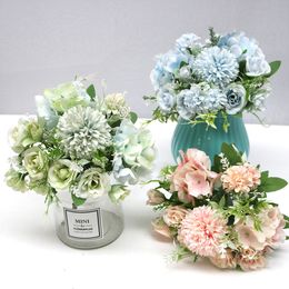 Bride holding Roses bouquet wedding decorative flowers vases for home decoration accessories Artificial flowers for scrapbooking