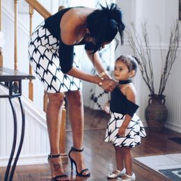 Mama And Daughter Dress Clothing Family Matching Outfits Mother Girl Dress Short Cotton Mom And Daughter Dresses Off Shoulder LJ201111