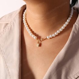 Fashion White Beads Imitation Pearl Choker Lock Pendant Necklace Jewelry for Women Charm Korean Wedding Bride