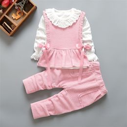 -Baby girl traje otoño ropa niña bebé niño dibujos animados arco encaje linda dulce versión coreana de algodón bebé traje de tres piezas 220224