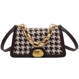 Designer- Retro Women Handbags Autumn/winter New Fashion Messenger Bag Versatile Portable Square Bag Width: 23cm