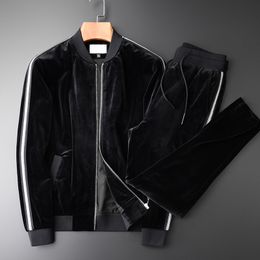 Minglu Sweatshirt Men Luxury Pleuche Fabric Slim Fit Thick Men Sweatshirts Fashion New 2pcs (sweatshirt+pants) sport set 3XL 4XL 201104