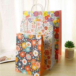 30PCS/lot Floral Party Favor Paper Gift Bags Handles Flower Print Kraft Bag for Wedding Birthday H1231