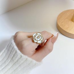 Cluster Rings French Retro Niche Design Camellia Ring Opening Can Be Adjusted Light Luxury Exquisite Temperament Female Jewellery