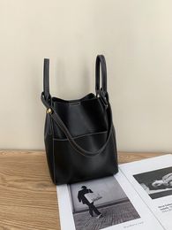 HBP leather women's bucket bags commuter handbag niche design tote bag shoulder messenger women