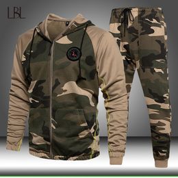 2 Pieces Sets Tracksuit Men Hooded Sweatshirt+pants Pullover Hoodie Sportwear Suit Male Camouflage Joggers Winter Sets Clothes LJ201123