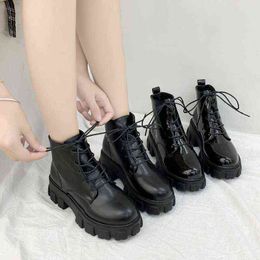 Rock Shoes Woman Boots Mid-Calf Booties Women Luxury Designer Boots-women Low Heels booties Round Toe Short Mid 2021 Y1209