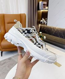 Fashion Woman shoes Lace-up flat Shoes Bee tiger snake Embroidered lady sneake boy girl shoe white casual sport