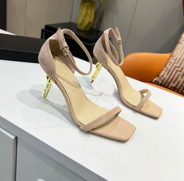 Top quality sandals luxury designer style patent leather thriller high heels women's unique letter dress wedding shoes sexy dress send box sizes 35-42
