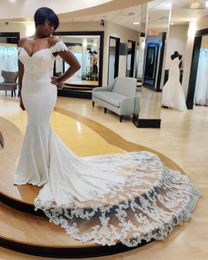 African Lace Long Train Mermaid Wedding Dresses Aso Ebi Design Bridal Formal Gowns Sexy Off The Shoulder V-neck Back Buttons Plus Size Boho Beach Satin Bride Dress