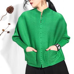 2020 Spring Summer New Pleated Clothing For Women Single-breasted Shirt Loose Large Size Pleated Sunscreen Blouse T200321