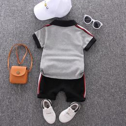 Bebê ternos de verão meninos estilo preppy estilo dois peças sets crianças casuais outdoorwear crianças t-shirt de cor sólida + shorts conjuntos de roupas