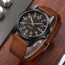 Vintage Nylon Band Military Watch Men Army Wrist Analog Quartz Watch Outdoor Sport Military Watches Casual Cowboys Wristband Automatic Calendar