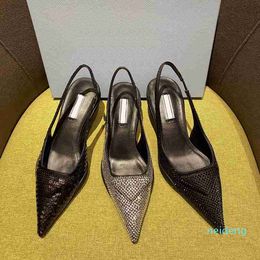 Sandali di marca di lusso da donna firmati con diamanti scarpe casual di marca con tacchi alti di alta moda 854