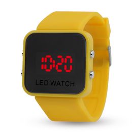 Manufacturers selling LED plastic mirror table finger touch screen led watch explosions students fashion leisure