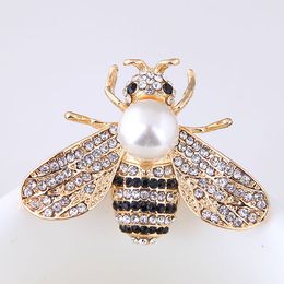 Metallic diamond bee brooch, bee personality lady brooch, collar pin, silk scarf buckle GD1226