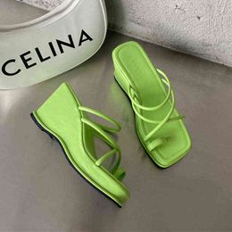 2022 New Summer Women Green Slipper Summer Outdoor Narrow Band Sandal Shoes Ladies High Wedges Heel Slides Flip Flop Mujer Y220221