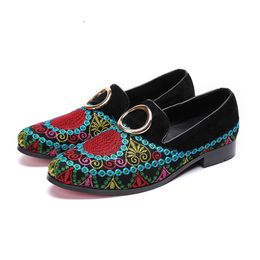 Fashion Men Shoes Round Toe Casual Loafers Black Suede with embroidery Flats zapatos de hombre mocassin homm