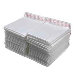 Bolsas de envelope de espuma branca Self SEAL Mailers envelopes acolchoados com bolsa de pacotes de correspondência de bolhas