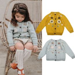 Toddler Girls Winter Beautiful Cardigan Shirley Kids Knitted Coats Vintage Embroidery Coats Girl 2020 New Infant Baby Clothes LJ201126