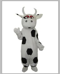 2019 Professional factory Big Black Dot Cow Mascot Costume Adult Halloween Birthday party cartoon Apparel