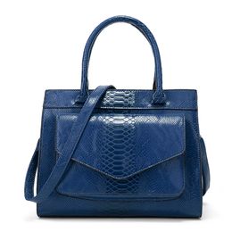 Nice handbag women's PU leather handbag alligator solid shoulder women's large capacity fashionable retro Satchel