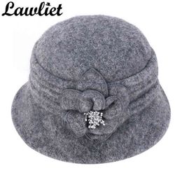 wool gatsby cap Canada - Winter Hat for Women 1920s Gatsby Style Flower Warm Wool Beret Winter Cap Ladies Beanies Church Hats Cloche Bonnet Fedoras A299 220111