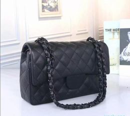 Designer 2022 - bolsa feminina clássica com aba, bolsa mensageiro de ombro de corrente preta prateada