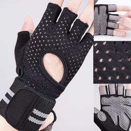 Anti-Slip Breathable Weightlifting Fitness Gloves Dumbbells Barbell Gym Crossfit Workout Gym Mesh Musculation Straps Wrap Gloves Q0107
