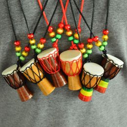 Pendant Necklaces 5pcs Mini Jambe Drummer Individuality Djembe Percussion Musical Instrument Necklace African Hand Drum Toy