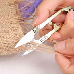 2021 Stainless steel U-shaped scissors Household Handy Mini Small Sewing yarn Scissors Embroidery Sewing Cross stitch scissors T9I001111