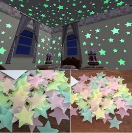 Stars Luminous Wall Stickers Glow In The Dark PVC Wall Art Decals Colorful Fluorescent Stickers Baby Room Bedroom Decorations BT1024