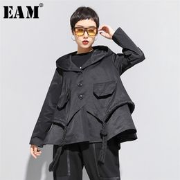 [EAM] Loose Fit Black Asymmetrical Split Big Size Short Jacket New Hooded Long Sleeve Women Coat Fashion Tide Spring 1N797 201112