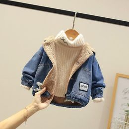 HOT Baby Boy Winter Coat Thick Denim Jacket Cartoon Patch Hooded Girls Winter Coat Lamb Hair Lining Baby Padded Top Bubble Coat LJ201126