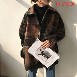 Women's Autumn Plaid Wool Blends Vintage Coat Jacket Check Batwing Sleeve Korean Woman Coats Winter Pocket Outerwear Ladies 201222