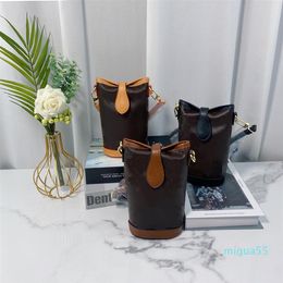 Famous designer luxury fashion wallets Bucket bag Classic lady Shoulder Bags leather Cylindrical mini handbag box letter printing