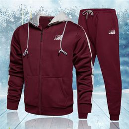 Autumn Winter Fashion Running Tracksuit Men Sweatshirt Sports Set Gym Clothes Men Hoodie Pants Set Training Suit Sport Wear 201124