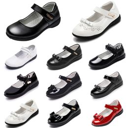 Hotsale дизайнерская платформа обувь для детских девушек кожаная обувь принцессы с мягкими дна черная тройная белая открытый летом прогулки Joggin
