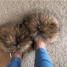 Women Winter Fluffy Raccoon Fur Slides Women Real Fox Fur Slides Home Furry Flat Sandals Female Cute Fluffy House Women Slippers Y200706