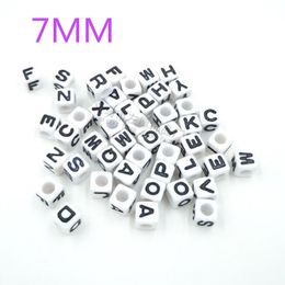 Fashion Acrylic English Alphabet Letter Loose Cube Plastic DIY Beads Mix All Letters 7MM 100 pieces a1111 Y200730