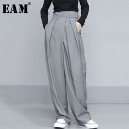 [EAM] High Waist Pleated Gray Brief Long Wide Leg Trousers New Loose Fit Pants Women Fashion Tide Spring Autumn 2020 LJ201029