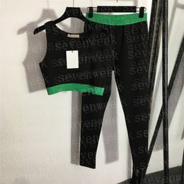 Womens Yoga Clothes Letters Vest Leggings Tracksuits Fashion Brand Ladies Sleeveless Sports Suits