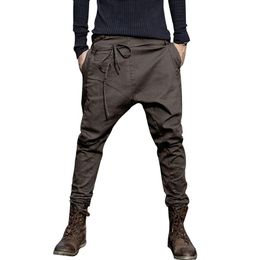 Harem Fashion 2020 Pantaloni Casual Pantaloni da uomo Pantaloni con cavallo basso Pantaloni da jogging Piedi con cavallo appeso